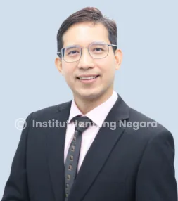 Foto Dr Adrian Nicholas Lim Choon Seng