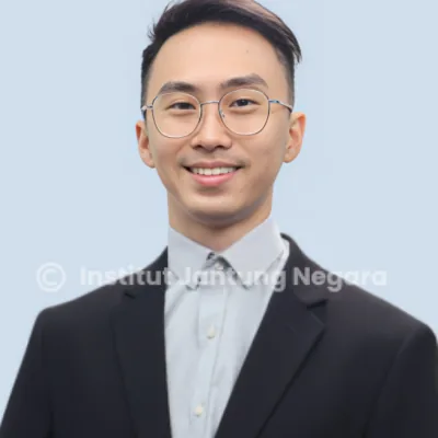 Foto Dr Eugene Low Zheng Xin
